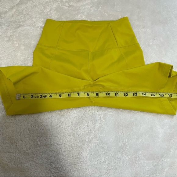 Girlfriend Collective Compression High-Rise Bike Short - Picture 8 of 13